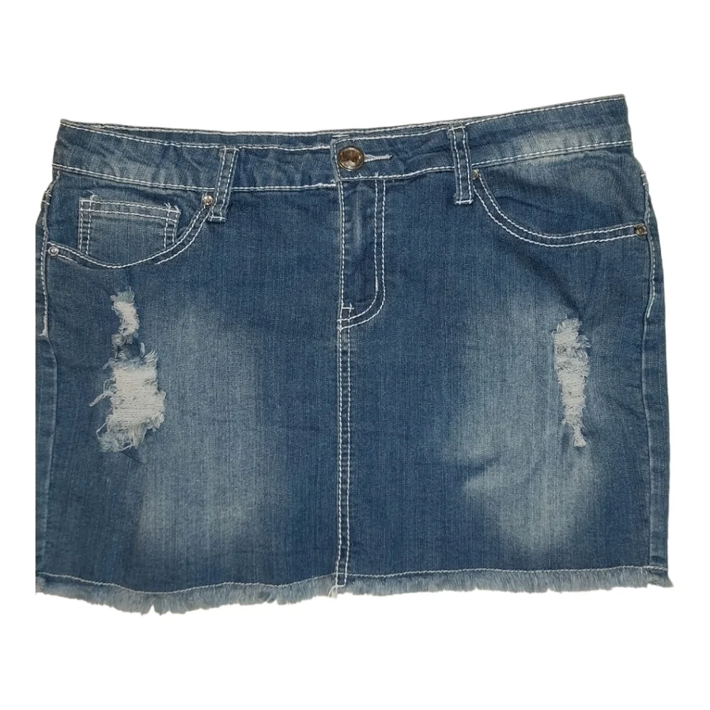 Rue21 Distressed Jean Skirt size 7/8.‎